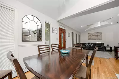 10 Larkin Street, Farmingdale, NY 11735 - Photo 5