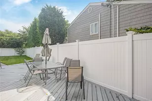 10 Larkin St, Farmingdale, NY 11735 - Photo 25