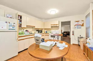 343 Roslyn Ave, Carle Place, NY 11514 - Photo 3