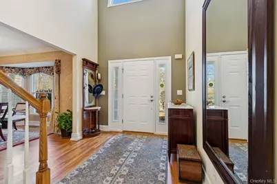 5 Kenwood Lane, Saint James, NY 11780 - Photo 3