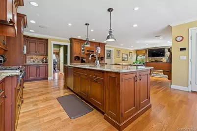 5 Kenwood Lane, Saint James, NY 11780 - Photo 17