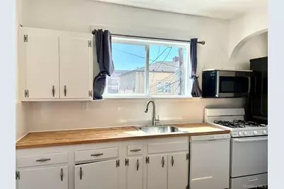 105 Mitchell Avenue #UPPER, Long Beach, NY 11561 - Photo 15