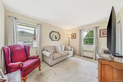 6 Keswick Drive, East Islip, NY 11730 - Photo 19