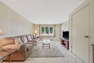 6 Keswick Drive, East Islip, NY 11730 - Photo 11