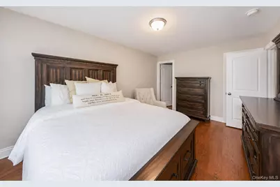 15 Wiltshire Ln, New York, NY 10309 - Photo 19