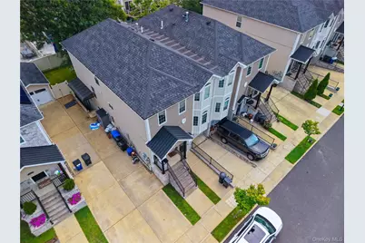 15 Wiltshire Ln, New York, NY 10309 - Photo 35
