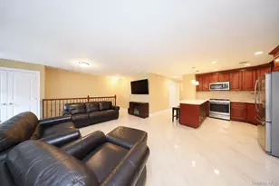 15 Wiltshire Ln, New York, NY 10309 - Photo 3