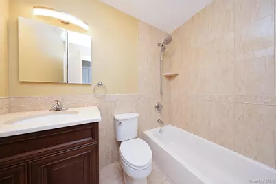 23 Wiltshire Ln, New York, NY 10309 - Photo 25