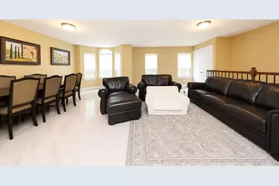 23 Wiltshire Ln, New York, NY 10309 - Photo 7
