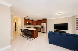 23 Wiltshire Ln, New York, NY 10309 - Photo 11