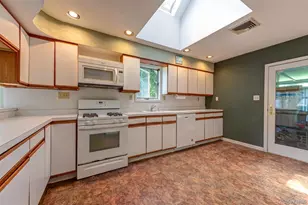 2780 Cedar Ave, Ronkonkoma, NY 11779 - Photo 11