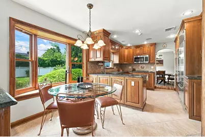 7 Herkimer Avenue, Jericho, NY 11753 - Photo 19