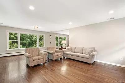 19 Skyview Drive, Armonk, NY 10504 - Photo 3