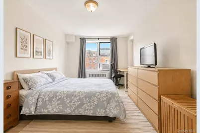 65-65 Wetherole Street #5R, Rego Park, NY 11374 - Photo 5