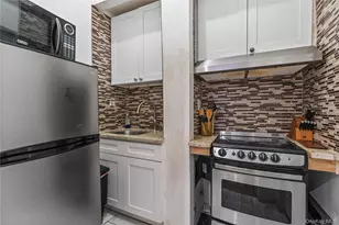 220 E 116th St, New York, NY 10029 - Photo 7