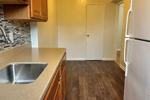 150-25 72nd Rd, Kew Gardens, NY 11367 - Photo 3