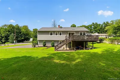 6 Linda Lane, Pearl River, NY 10965 - Photo 3