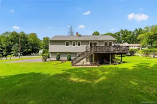 6 Linda Ln, Pearl River, NY 10965 - Photo 3