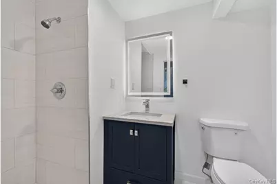 296 Westchester Avenue, West Babylon, NY 11704 - Photo 25