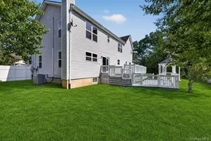 296 Westchester Ave, West Babylon, NY 11704 - Photo 27