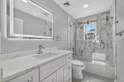 296 Westchester Avenue, West Babylon, NY 11704 - Photo 15