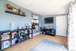 18 Dante Pl, Amityville, NY 11701 - Photo 13