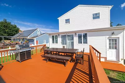 18 Dante Place, Amityville, NY 11701 - Photo 25