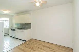 14U Madison Park Gardens, Port Washington, NY 11050 - Photo 9