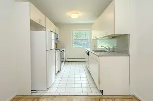14U Madison Park Gardens, Port Washington, NY 11050 - Photo 11