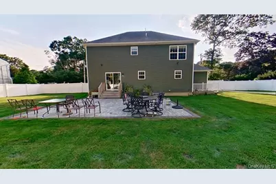 43 Linden Lane, Shirley, NY 11967 - Photo 3