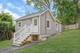 18 Port Jefferson Rd, Sound Beach, NY 11789 - Photo 17