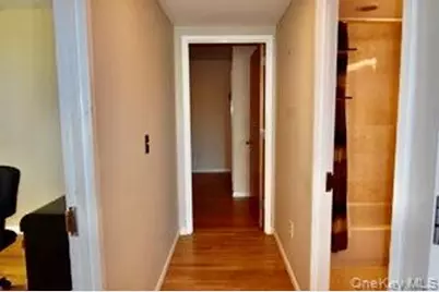 11624 Grosvenor Lane #4D, Kew Gardens, NY 11418 - Photo 7