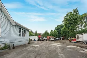 101 W 11th St, Huntington Station, NY 11746 - Photo 15
