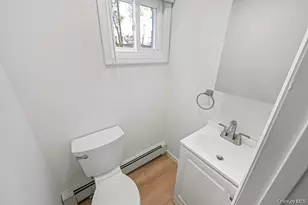 54 Evergreen, West Babylon, NY 11704 - Photo 11