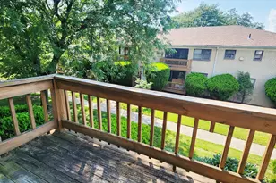 196 Sneden Pl, Spring Valley, NY 10977 - Photo 5