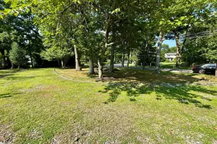 14 New St, Great River, NY 11739 - Photo 5
