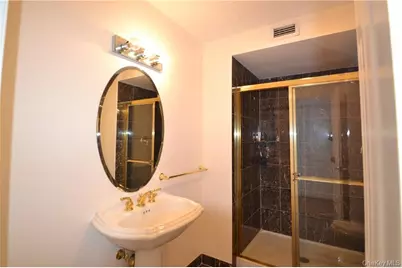 318 Harbor Cove #318, Piermont, NY 10968 - Photo 13