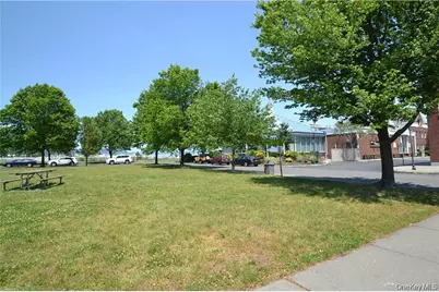 318 Harbor Cove #318, Piermont, NY 10968 - Photo 3