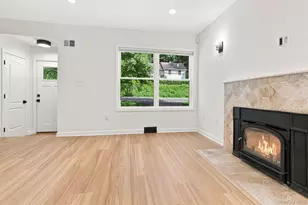 32 Red Oaks Mill Rd, Poughkeepsie, NY 12603 - Photo 7