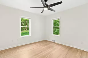 32 Red Oaks Mill Rd, Poughkeepsie, NY 12603 - Photo 19