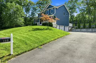169 Overhill Rd, Wading River, NY 11792 - Photo 3