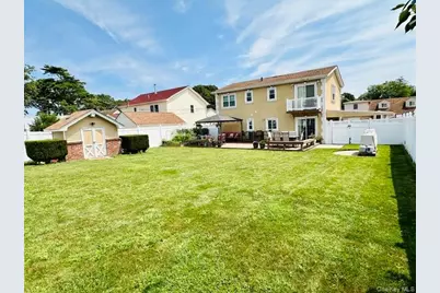 626 Wyngate Drive W, Valley Stream, NY 11580 - Photo 23