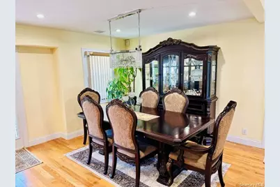 626 Wyngate Drive W, Valley Stream, NY 11580 - Photo 5