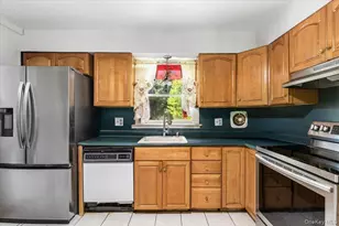 3 Jaycox Ln, Hopewell Junction, NY 12533 - Photo 11