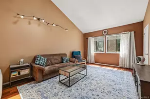 25 College Ave, Nanuet, NY 10954 - Photo 15