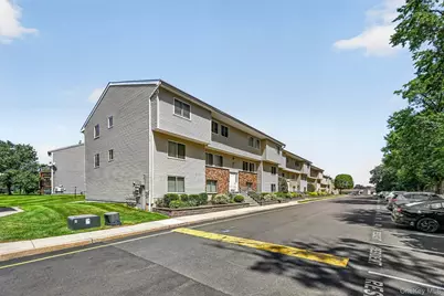 25 College Avenue #102, Nanuet, NY 10954 - Photo 3