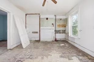 145 Renwick St, Newburgh, NY 12550 - Photo 11