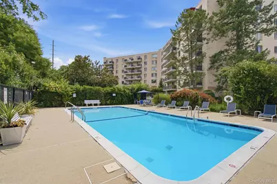 135 Post Avenue #2J, Westbury, NY 11590 - Photo 33