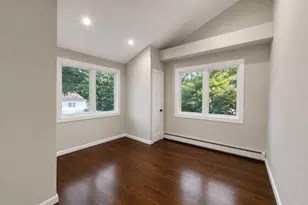 321 Sherbrooke Rd, Lindenhurst, NY 11757 - Photo 13