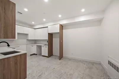 13 Warren Court #102, Monsey, NY 10952 - Photo 11